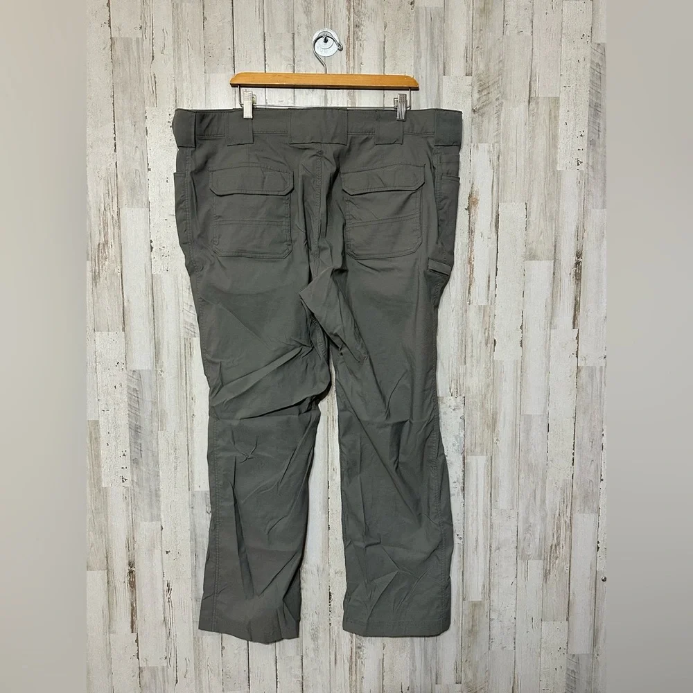 Duluth Trading‎ Relaxed Fit Nylon Pants